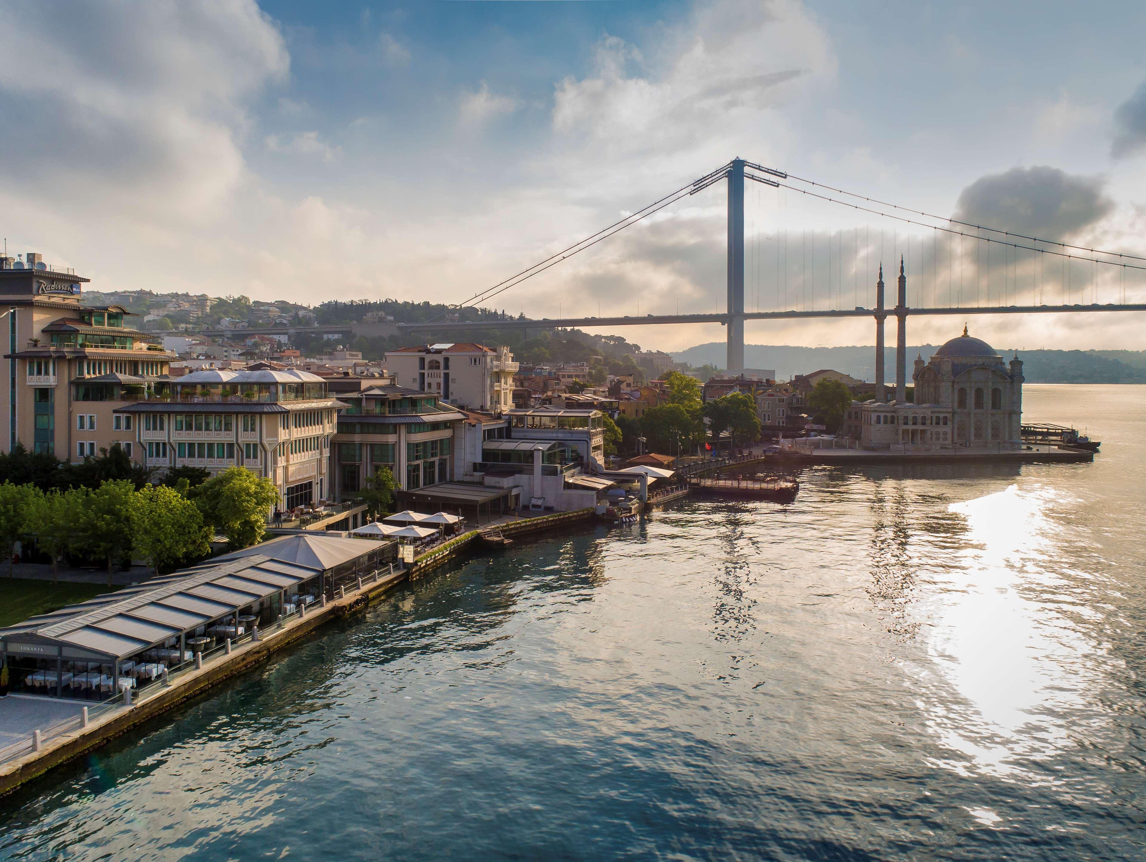 Radisson Blu Bosphorus Hotel อิสตันบูล ภายนอก รูปภาพ Fenerbahçe