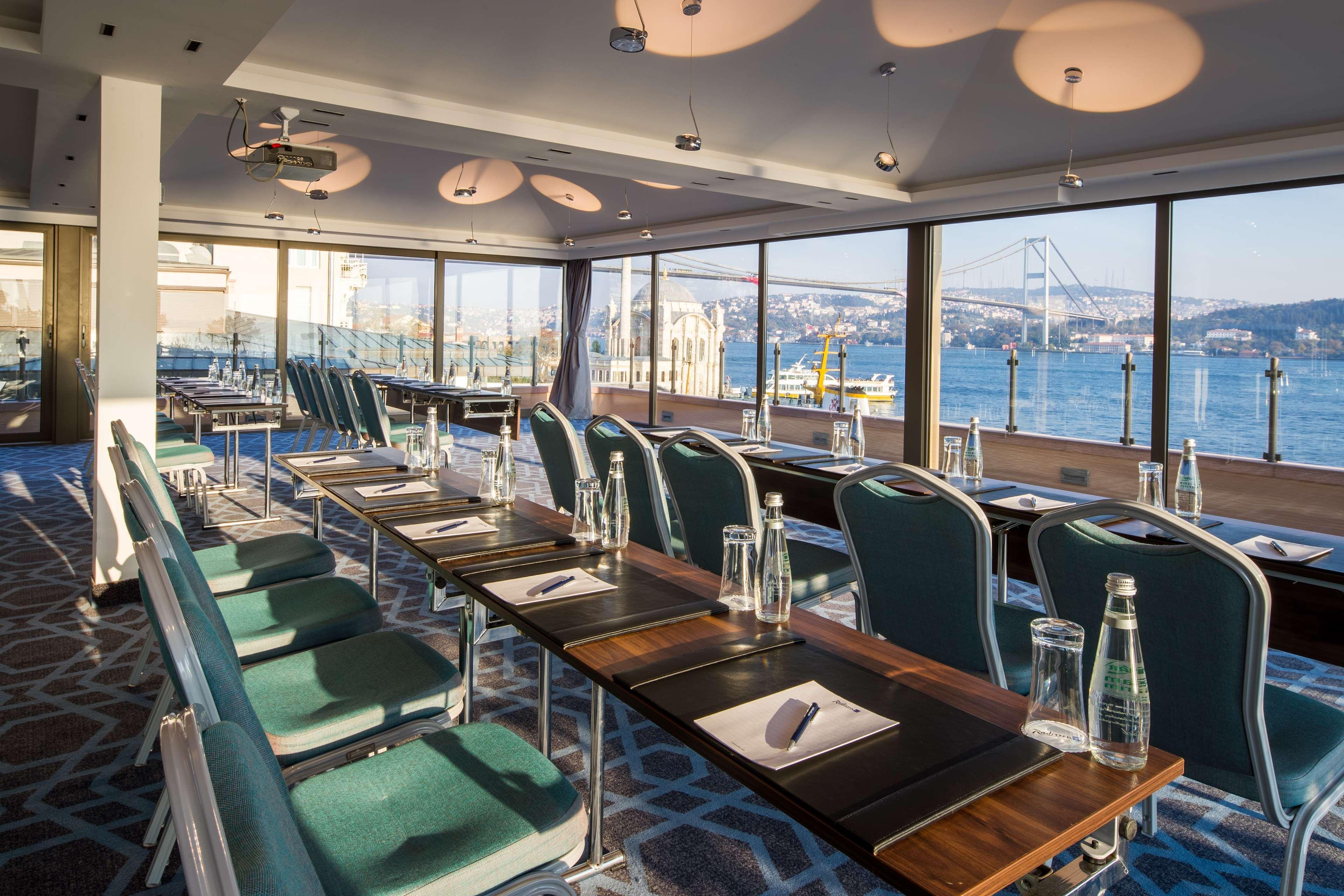 Radisson Blu Bosphorus Hotel อิสตันบูล ภายนอก รูปภาพ The Marina Room