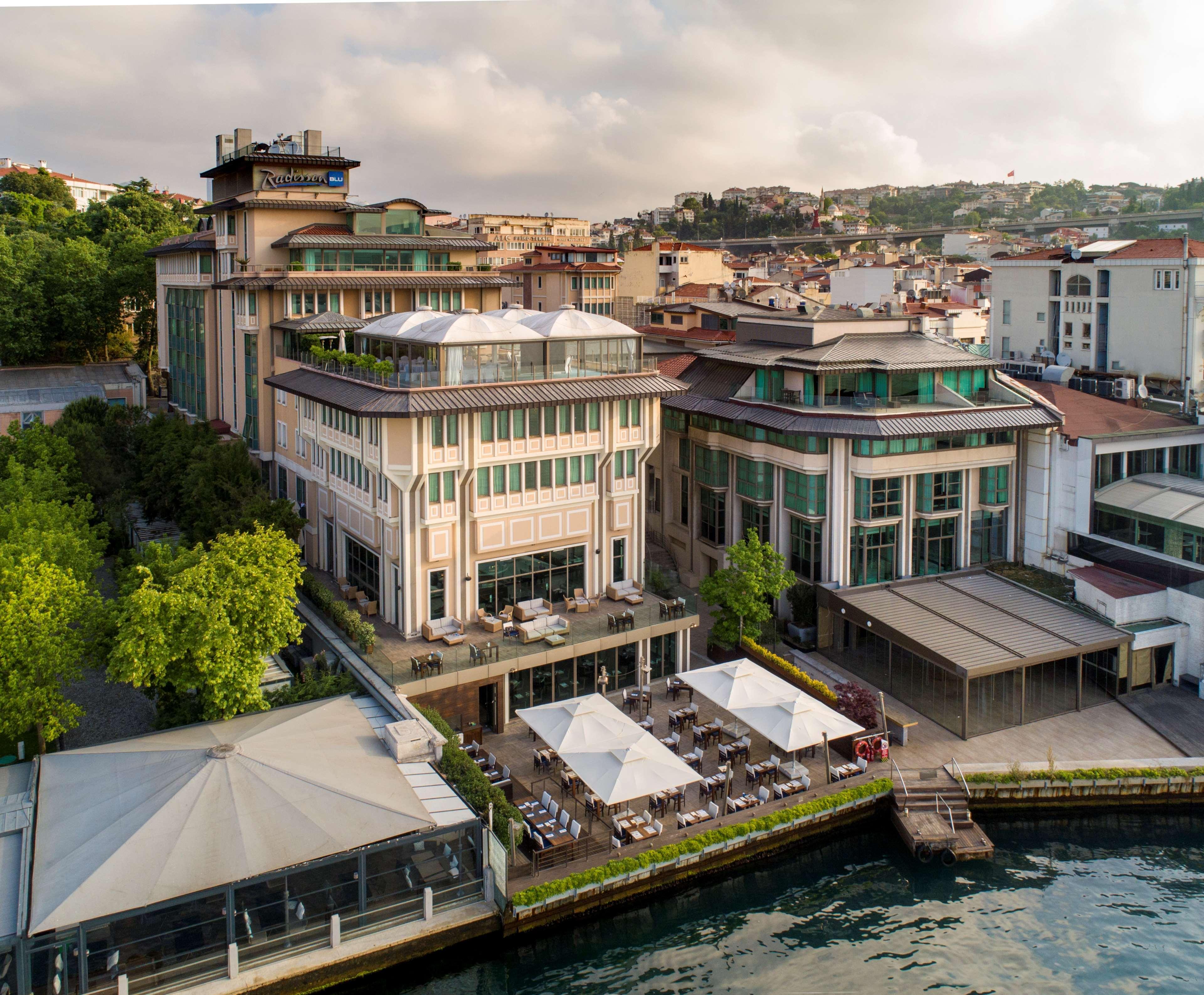Radisson Blu Bosphorus Hotel อิสตันบูล ภายนอก รูปภาพ The Four Seasons Hotel Istanbul